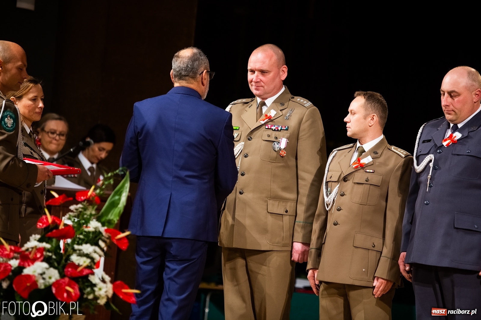 Zdjęcie w galerii na portalu naszraciborz.pl: Uroczysty apel z okazji Narodowego Święta Niepodległości i Dnia Służby Cywilnej wiadomości z regionu