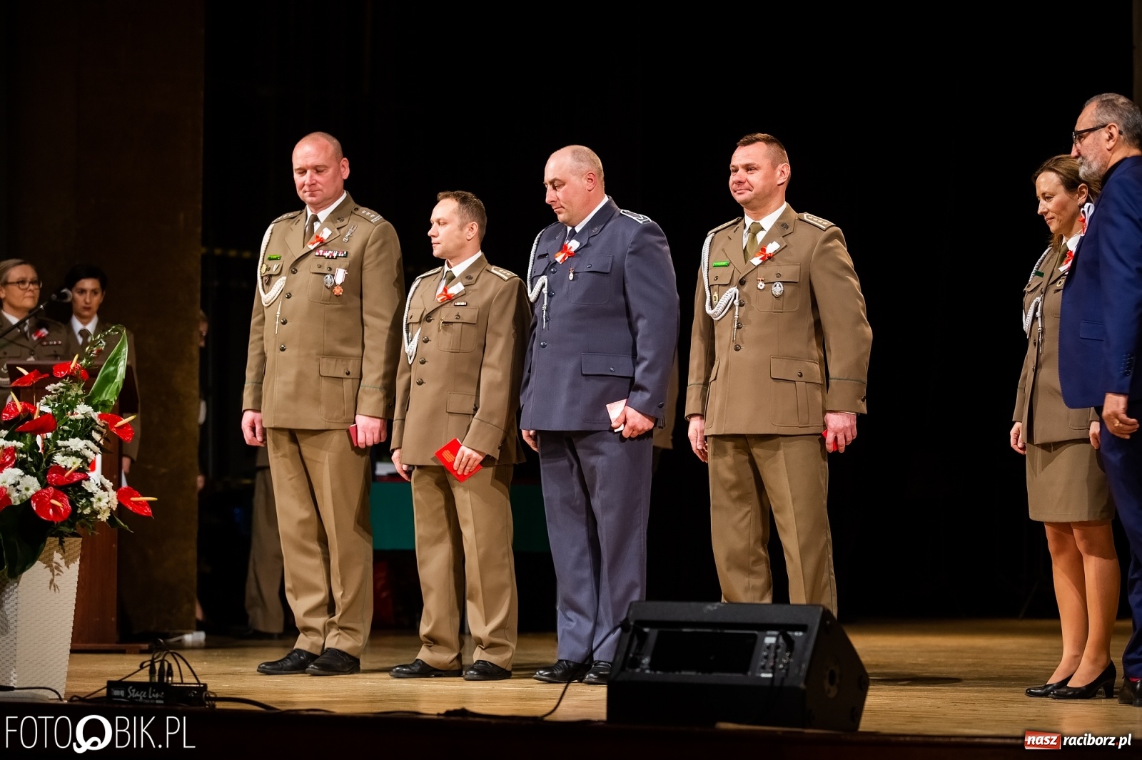 Zdjęcie w galerii na portalu naszraciborz.pl: Uroczysty apel z okazji Narodowego Święta Niepodległości i Dnia Służby Cywilnej wiadomości z regionu