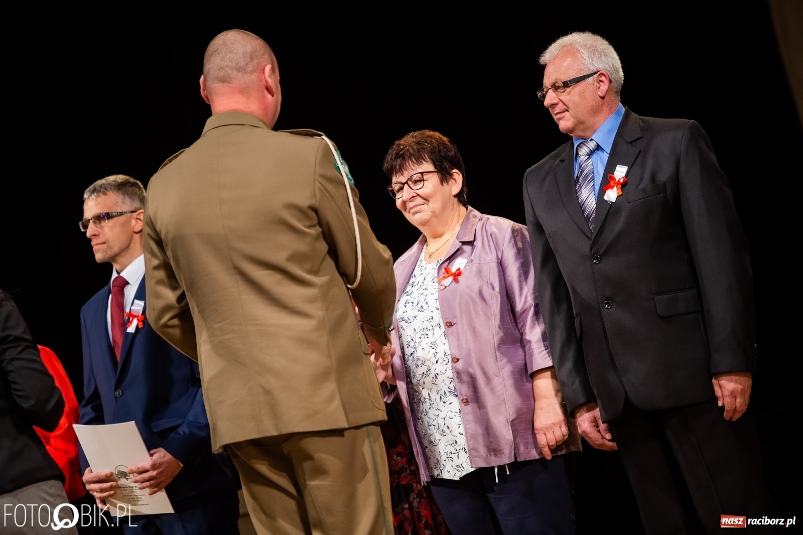 Zdjęcie w galerii na portalu naszraciborz.pl: Uroczysty apel z okazji Narodowego Święta Niepodległości i Dnia Służby Cywilnej wiadomości z regionu