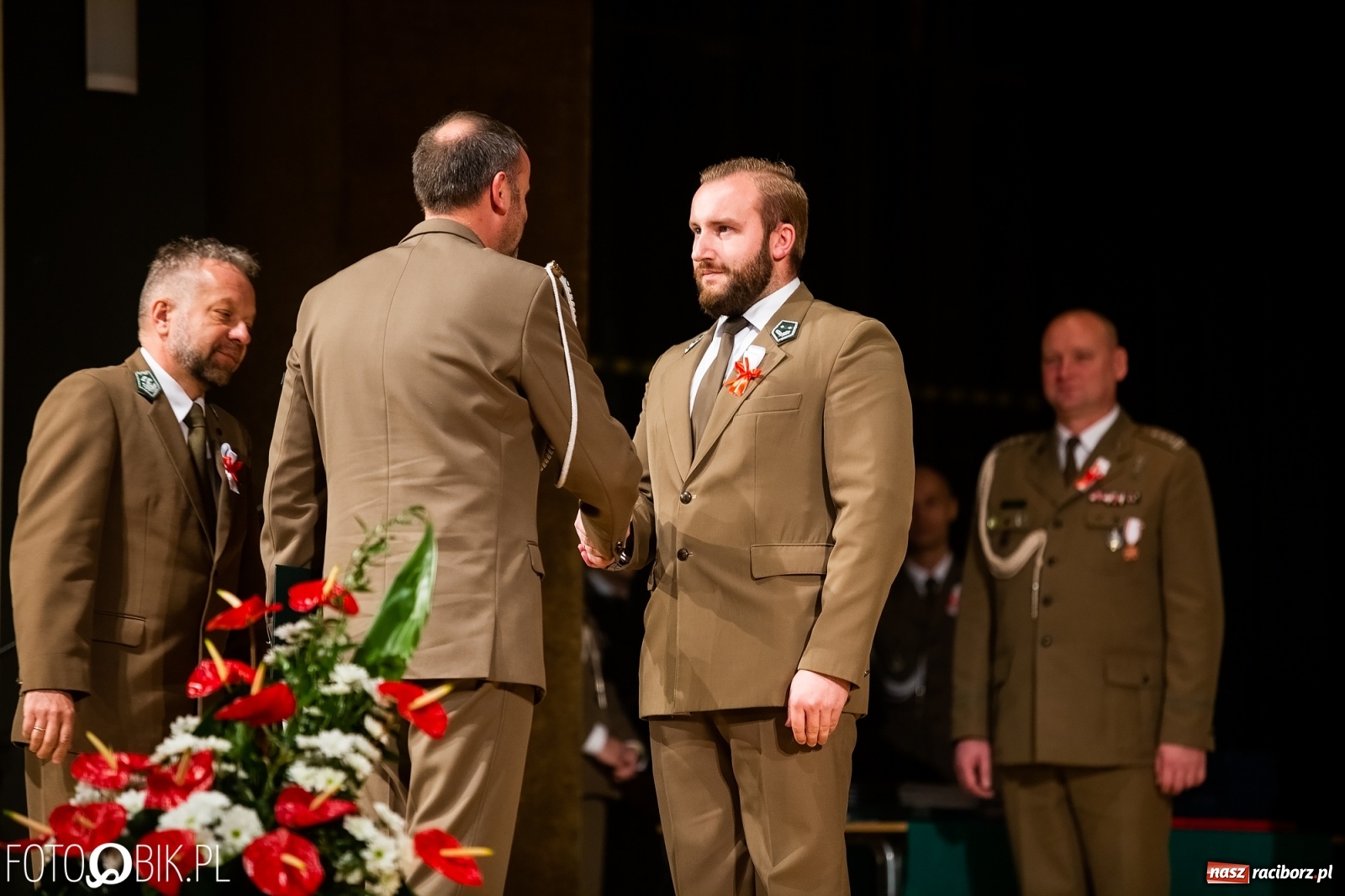 Zdjęcie w galerii na portalu naszraciborz.pl: Uroczysty apel z okazji Narodowego Święta Niepodległości i Dnia Służby Cywilnej wiadomości z regionu