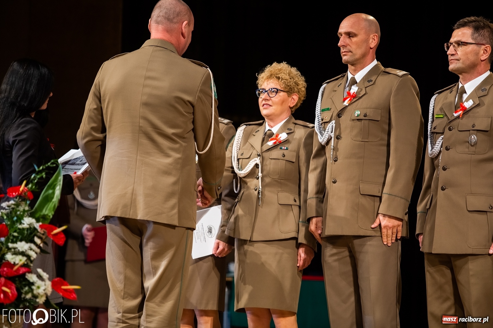 Zdjęcie w galerii na portalu naszraciborz.pl: Uroczysty apel z okazji Narodowego Święta Niepodległości i Dnia Służby Cywilnej wiadomości z regionu