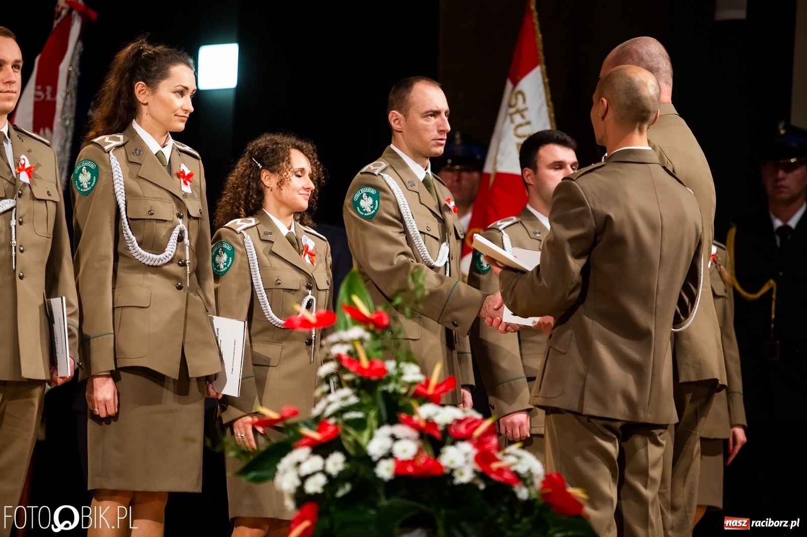 Zdjęcie w galerii na portalu naszraciborz.pl: Uroczysty apel z okazji Narodowego Święta Niepodległości i Dnia Służby Cywilnej wiadomości z regionu