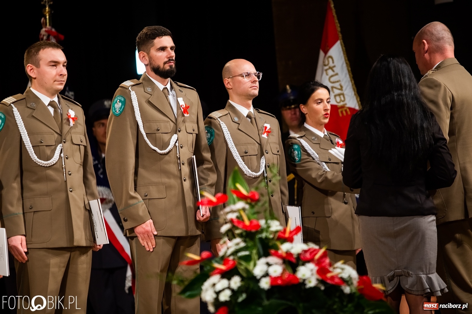Zdjęcie w galerii na portalu naszraciborz.pl: Uroczysty apel z okazji Narodowego Święta Niepodległości i Dnia Służby Cywilnej wiadomości z regionu