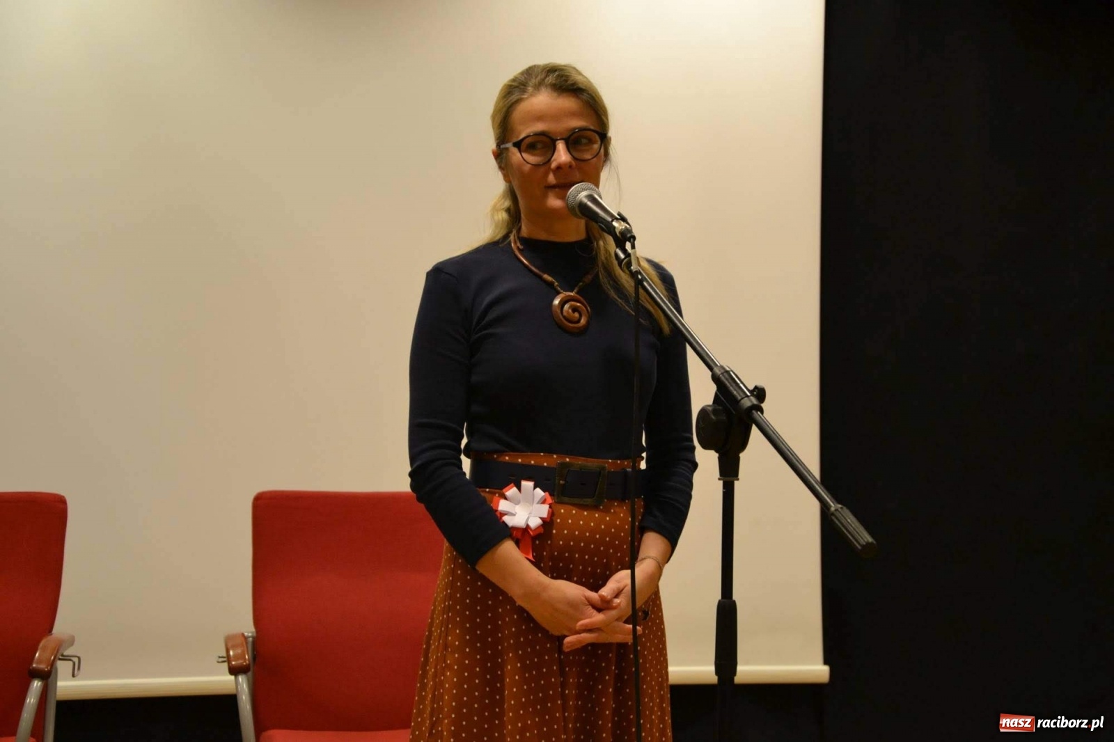 Zdjęcie w galerii na portalu naszraciborz.pl: Zatańcz z seniorem. Potańcówka na zamku za nami wiadomości z regionu