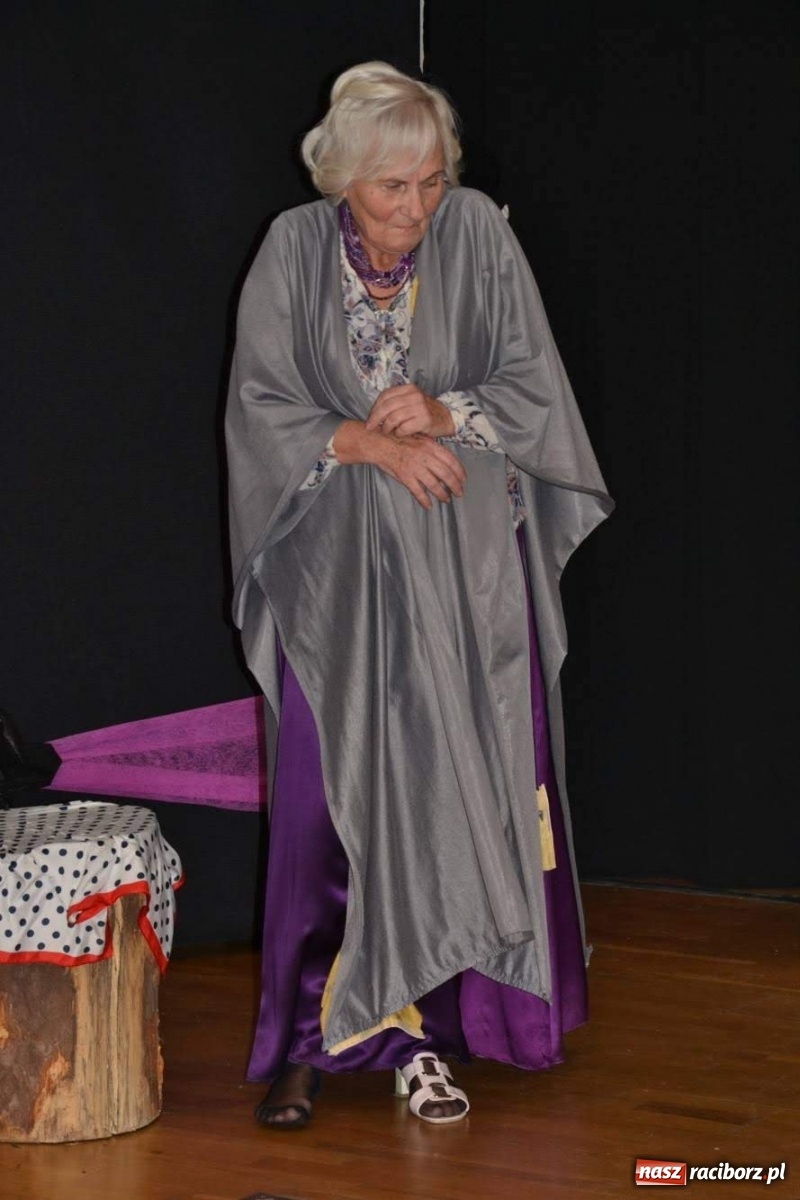 Zdjęcie w galerii na portalu naszraciborz.pl: Zatańcz z seniorem. Potańcówka na zamku za nami wiadomości z regionu