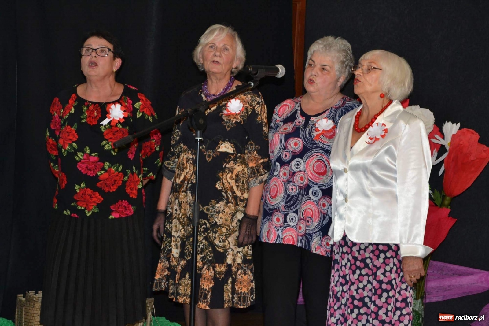 Zdjęcie w galerii na portalu naszraciborz.pl: Zatańcz z seniorem. Potańcówka na zamku za nami wiadomości z regionu