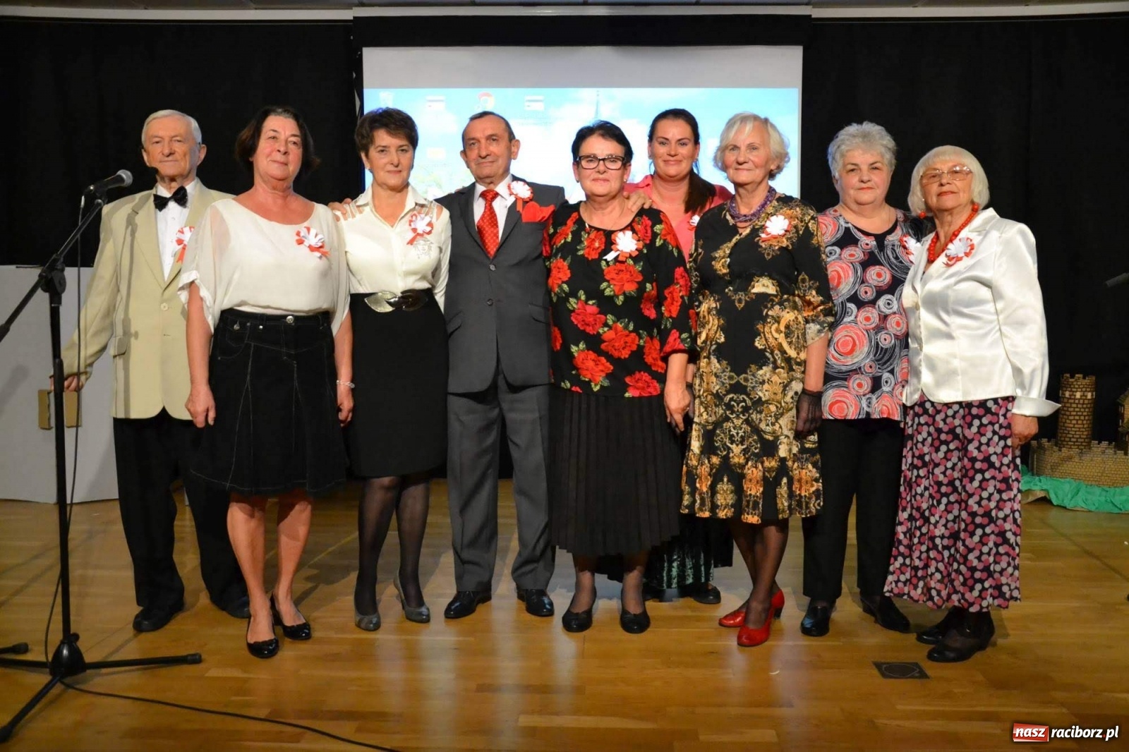 Zdjęcie w galerii na portalu naszraciborz.pl: Zatańcz z seniorem. Potańcówka na zamku za nami wiadomości z regionu