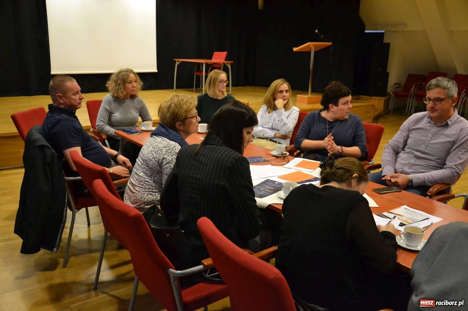 Zdjęcie w galerii na portalu naszraciborz.pl: Interwencyjne zabezpieczenie ofiar przemocy w rodzinie wiadomości z regionu