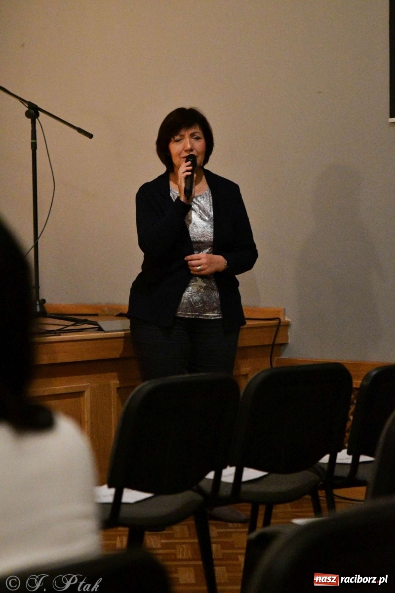 Zdjęcie w galerii na portalu naszraciborz.pl: Koncert jesienny zespołu Wiraż  wiadomości z regionu