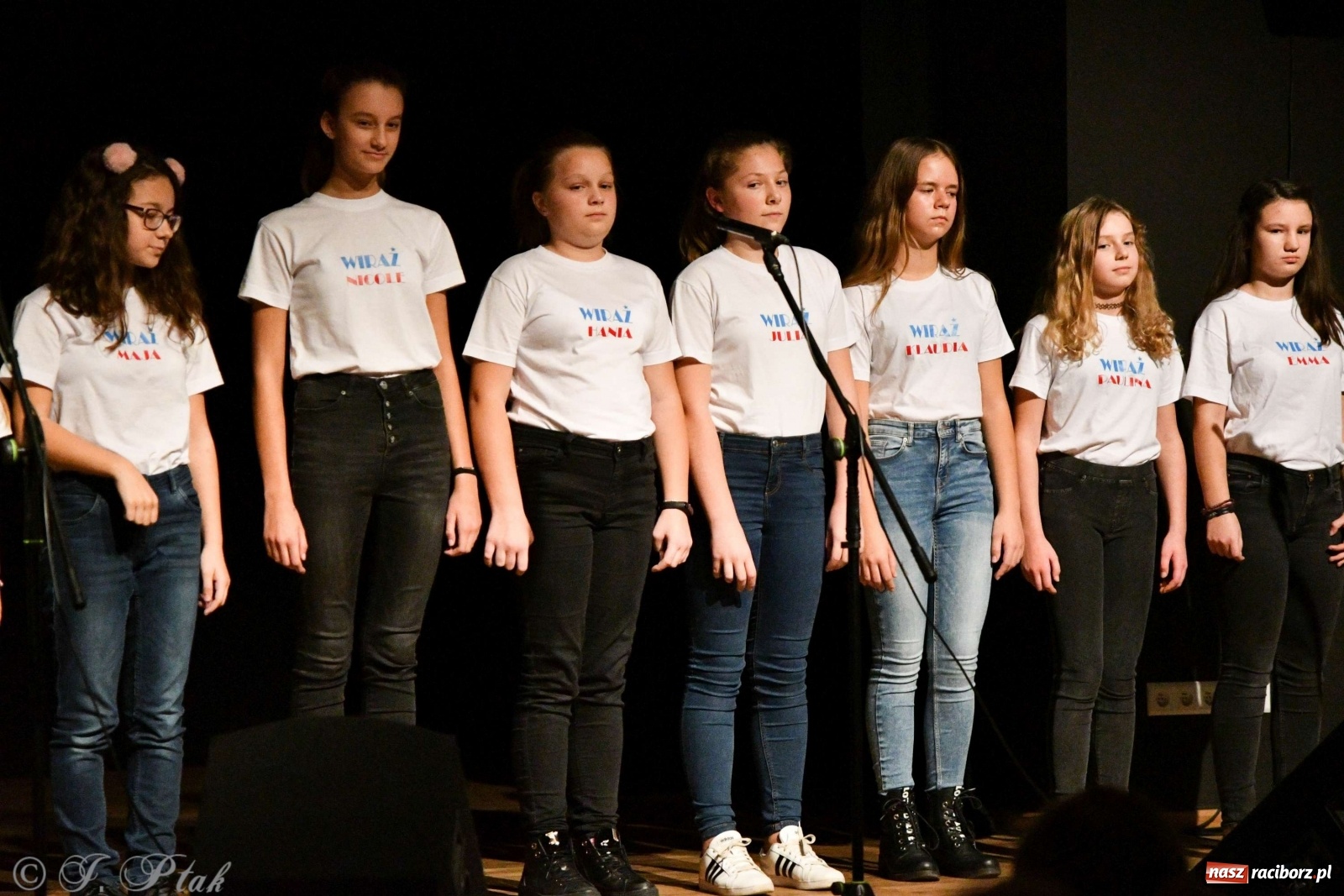 Zdjęcie w galerii na portalu naszraciborz.pl: Koncert jesienny zespołu Wiraż  wiadomości z regionu