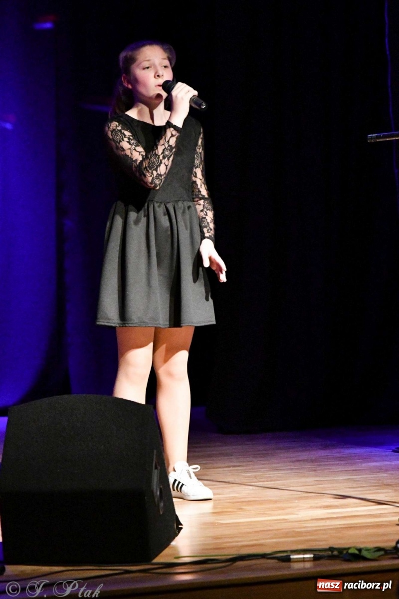 Zdjęcie w galerii na portalu naszraciborz.pl: Koncert jesienny zespołu Wiraż  wiadomości z regionu