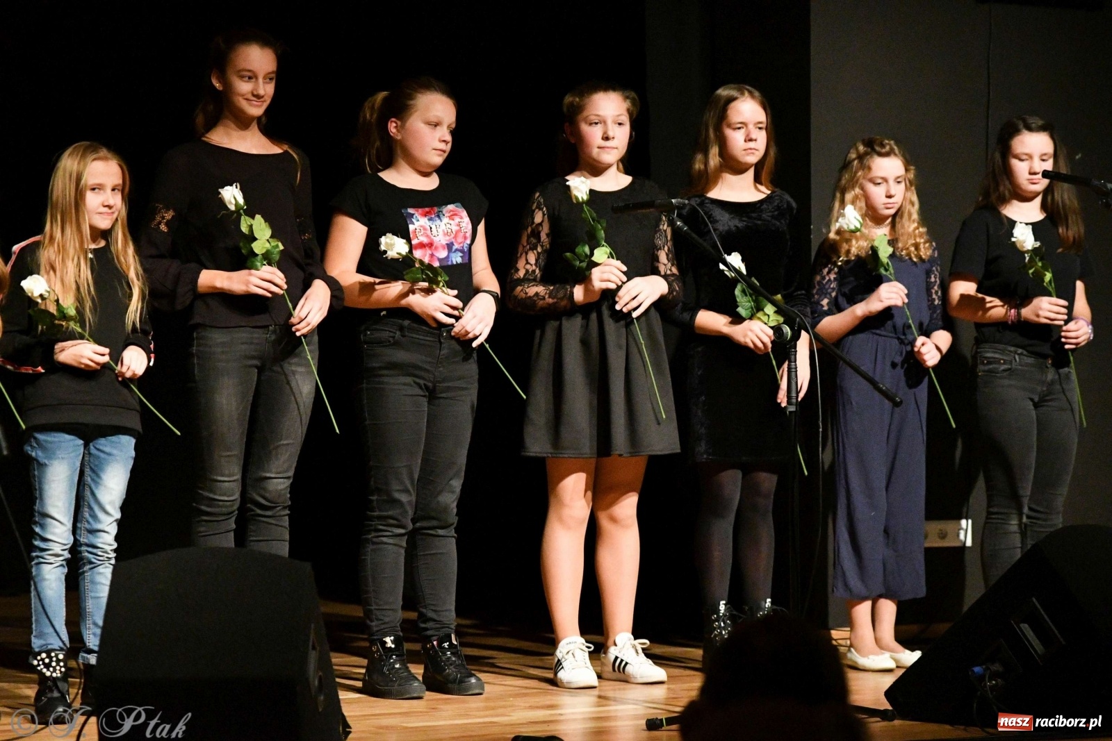 Zdjęcie w galerii na portalu naszraciborz.pl: Koncert jesienny zespołu Wiraż  wiadomości z regionu