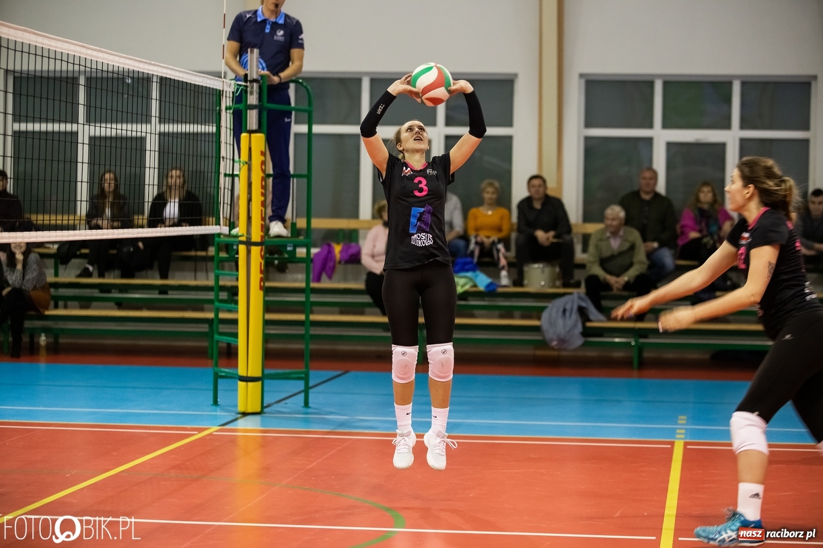 Zdjęcie w galerii na portalu naszraciborz.pl: Siatkarki Krzanowic Burzy się nie boją wiadomości z regionu