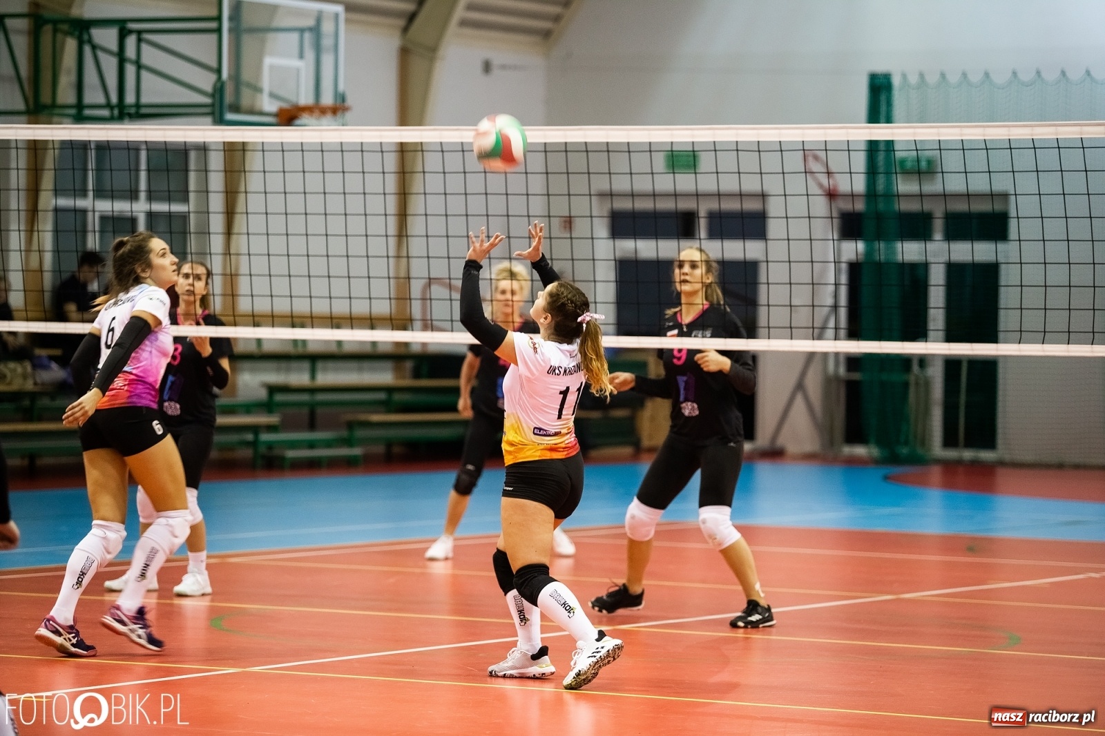 Zdjęcie w galerii na portalu naszraciborz.pl: Siatkarki Krzanowic Burzy się nie boją wiadomości z regionu