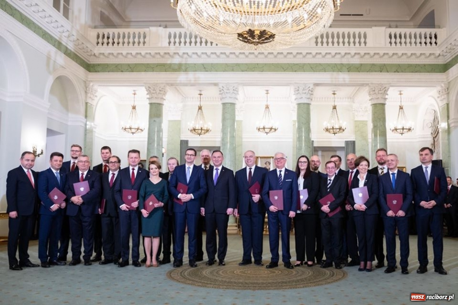 Zdjęcie w galerii na portalu naszraciborz.pl: Prezydent powołał nowy rząd. Michał Woś ministrem, ale poczeka na swoje ministerstwo wiadomości z regionu