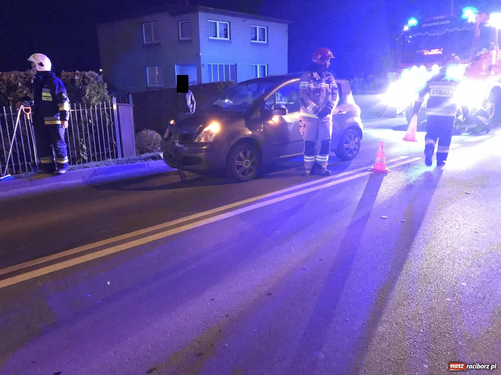 Zdjęcie w galerii na portalu naszraciborz.pl: Zderzenie pojazdów na Brzeskiej [FOTO] wiadomości z regionu