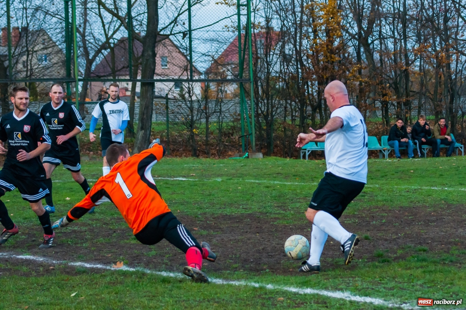 Zdjęcie w galerii na portalu naszraciborz.pl: C klasa. Raciborski Wicher nie dał rady liderowi [FOTO i WIDEO] wiadomości z regionu