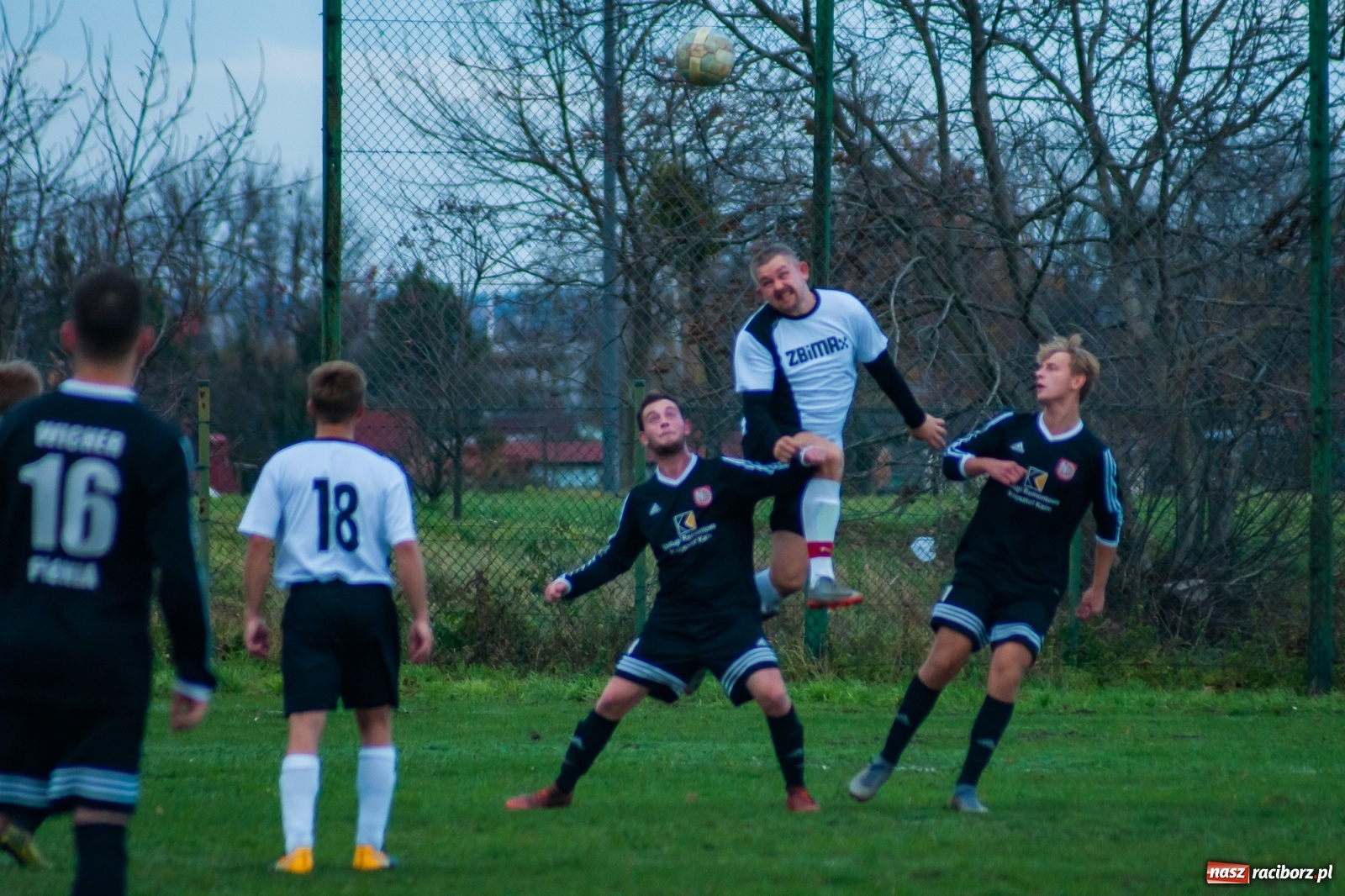 Zdjęcie w galerii na portalu naszraciborz.pl: C klasa. Raciborski Wicher nie dał rady liderowi [FOTO i WIDEO] wiadomości z regionu