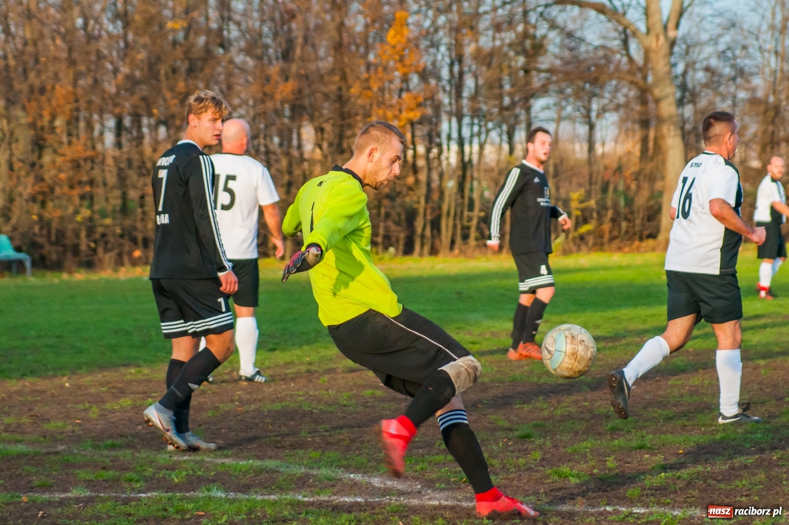 Zdjęcie w galerii na portalu naszraciborz.pl: C klasa. Raciborski Wicher nie dał rady liderowi [FOTO i WIDEO] wiadomości z regionu