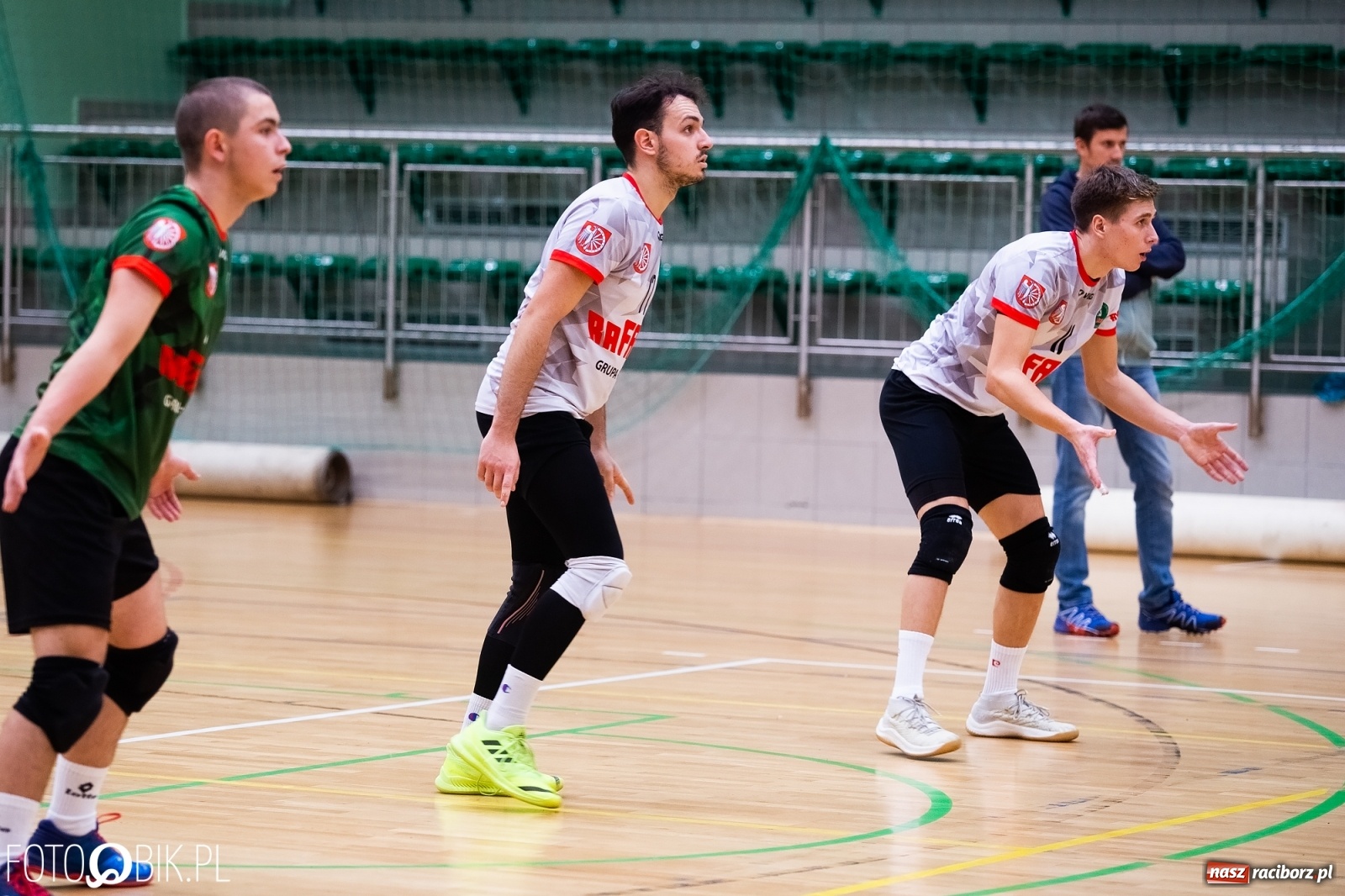 Zdjęcie w galerii na portalu naszraciborz.pl: Siatkarski rollercoaster w Arenie Rafako. Raciborzanie górą! [FOTO i WIDEO] wiadomości z regionu