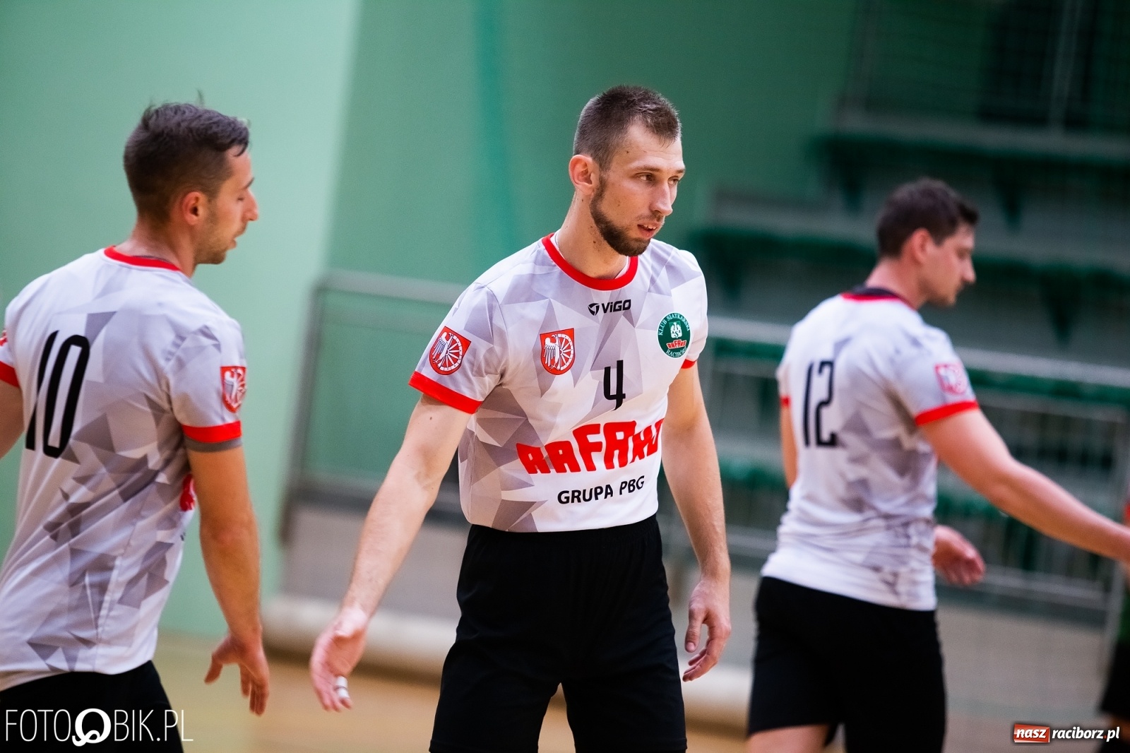 Zdjęcie w galerii na portalu naszraciborz.pl: Siatkarski rollercoaster w Arenie Rafako. Raciborzanie górą! [FOTO i WIDEO] wiadomości z regionu