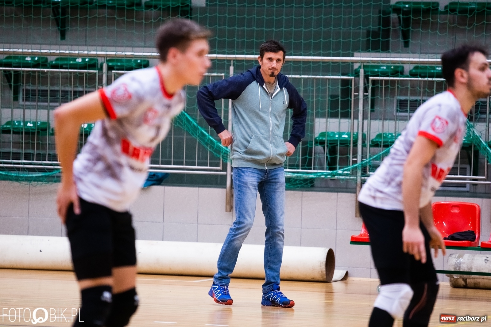 Zdjęcie w galerii na portalu naszraciborz.pl: Siatkarski rollercoaster w Arenie Rafako. Raciborzanie górą! [FOTO i WIDEO] wiadomości z regionu