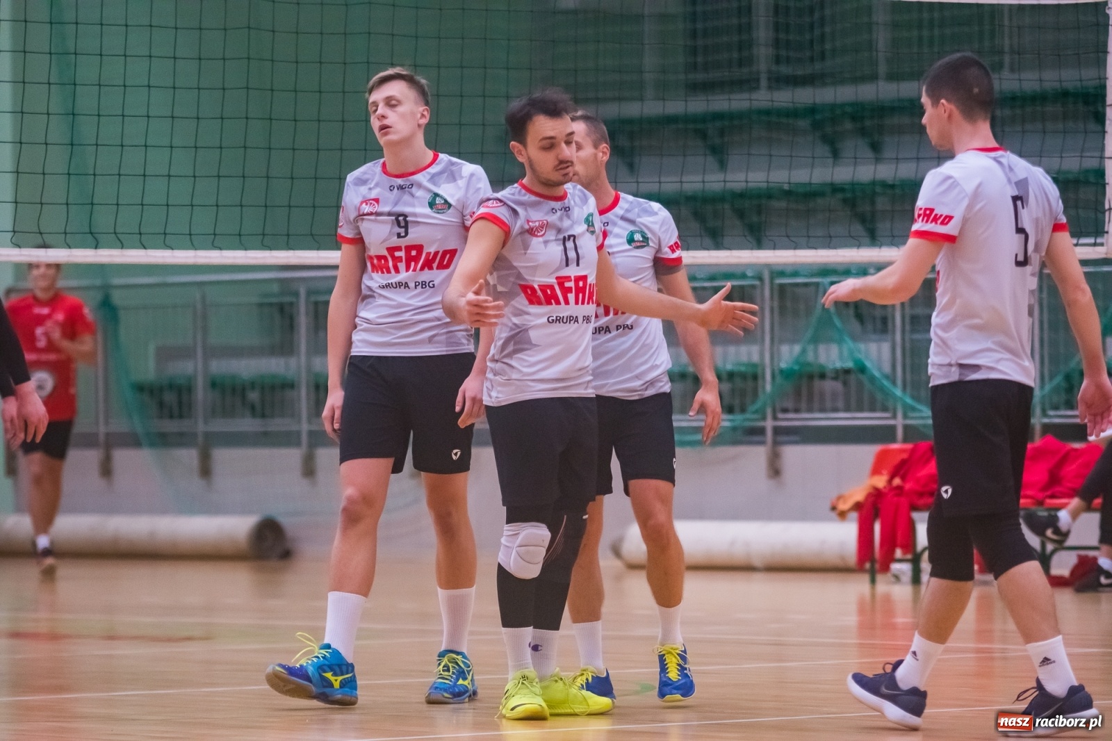 Zdjęcie w galerii na portalu naszraciborz.pl: Siatkarski rollercoaster w Arenie Rafako. Raciborzanie górą! [FOTO i WIDEO] wiadomości z regionu
