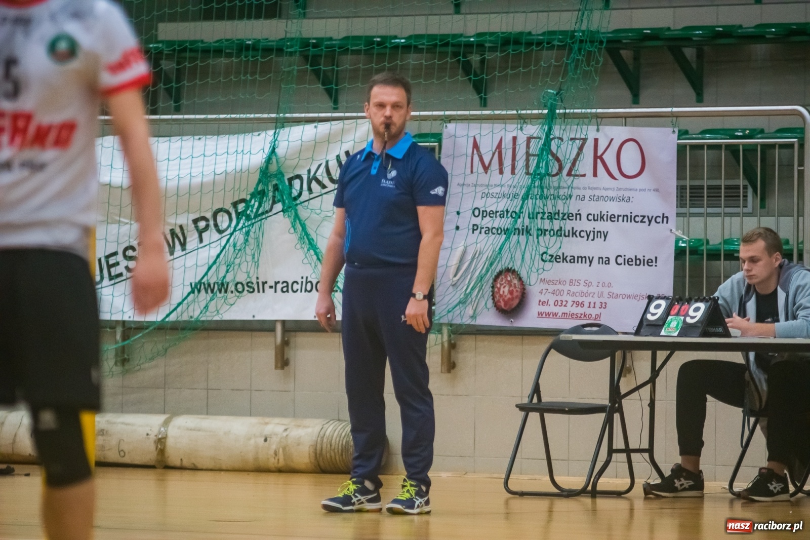 Zdjęcie w galerii na portalu naszraciborz.pl: Siatkarski rollercoaster w Arenie Rafako. Raciborzanie górą! [FOTO i WIDEO] wiadomości z regionu