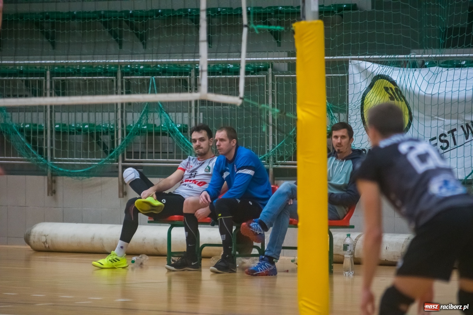 Zdjęcie w galerii na portalu naszraciborz.pl: Siatkarski rollercoaster w Arenie Rafako. Raciborzanie górą! [FOTO i WIDEO] wiadomości z regionu