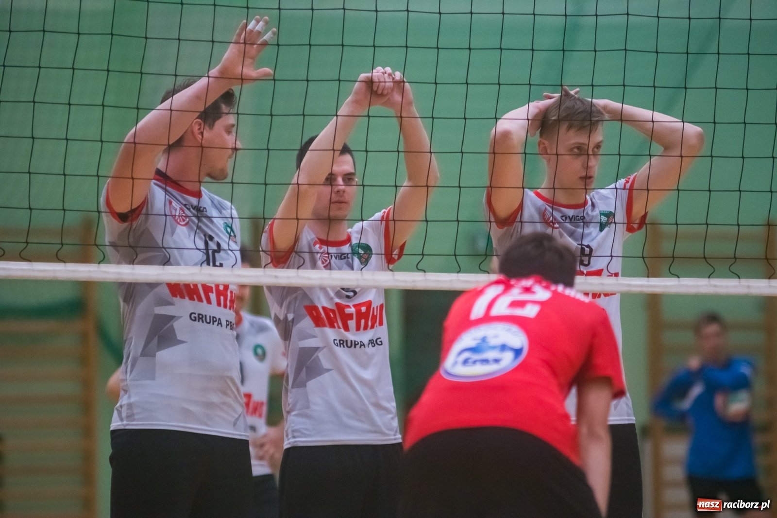 Zdjęcie w galerii na portalu naszraciborz.pl: Siatkarski rollercoaster w Arenie Rafako. Raciborzanie górą! [FOTO i WIDEO] wiadomości z regionu