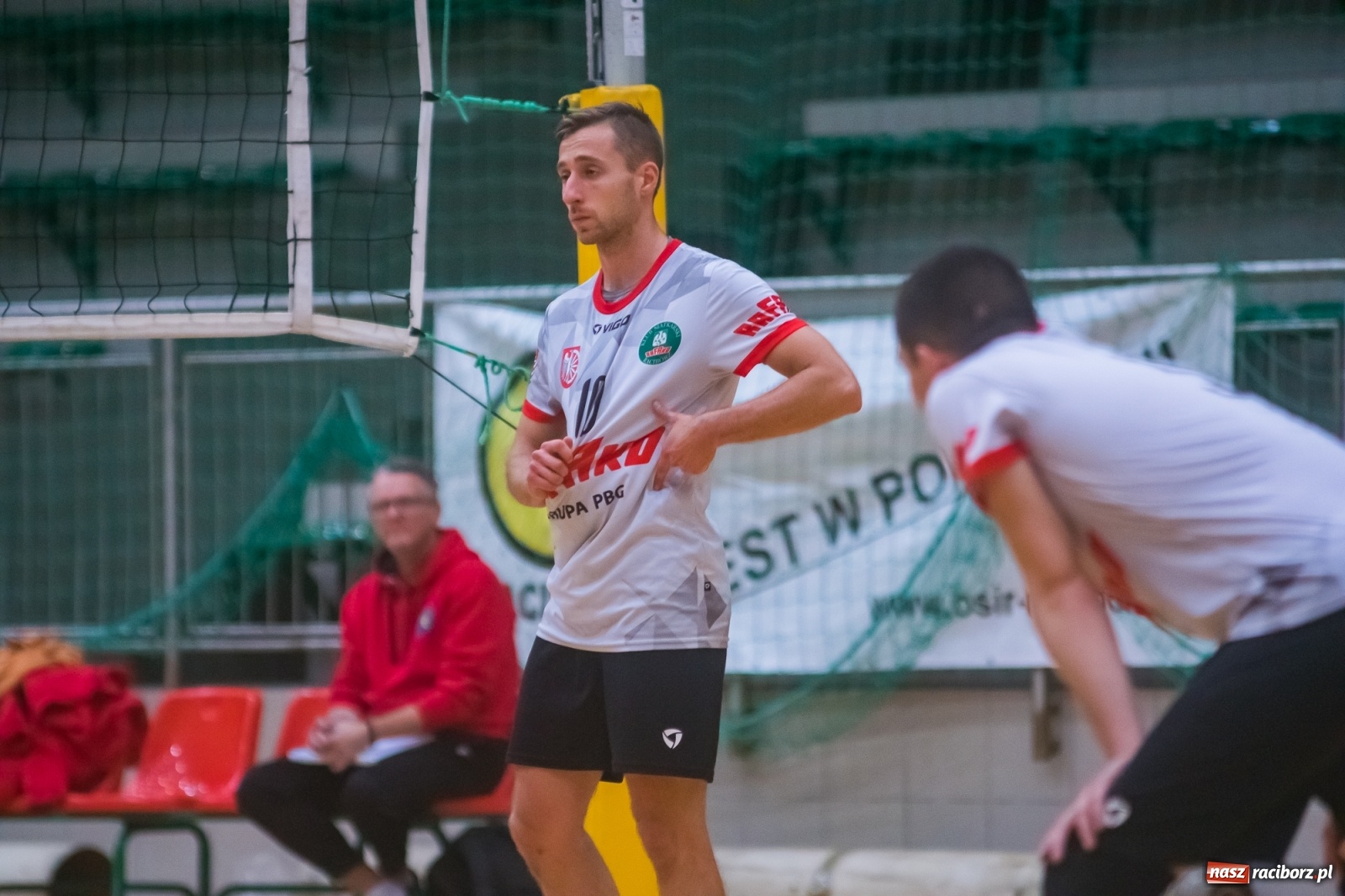 Zdjęcie w galerii na portalu naszraciborz.pl: Siatkarski rollercoaster w Arenie Rafako. Raciborzanie górą! [FOTO i WIDEO] wiadomości z regionu