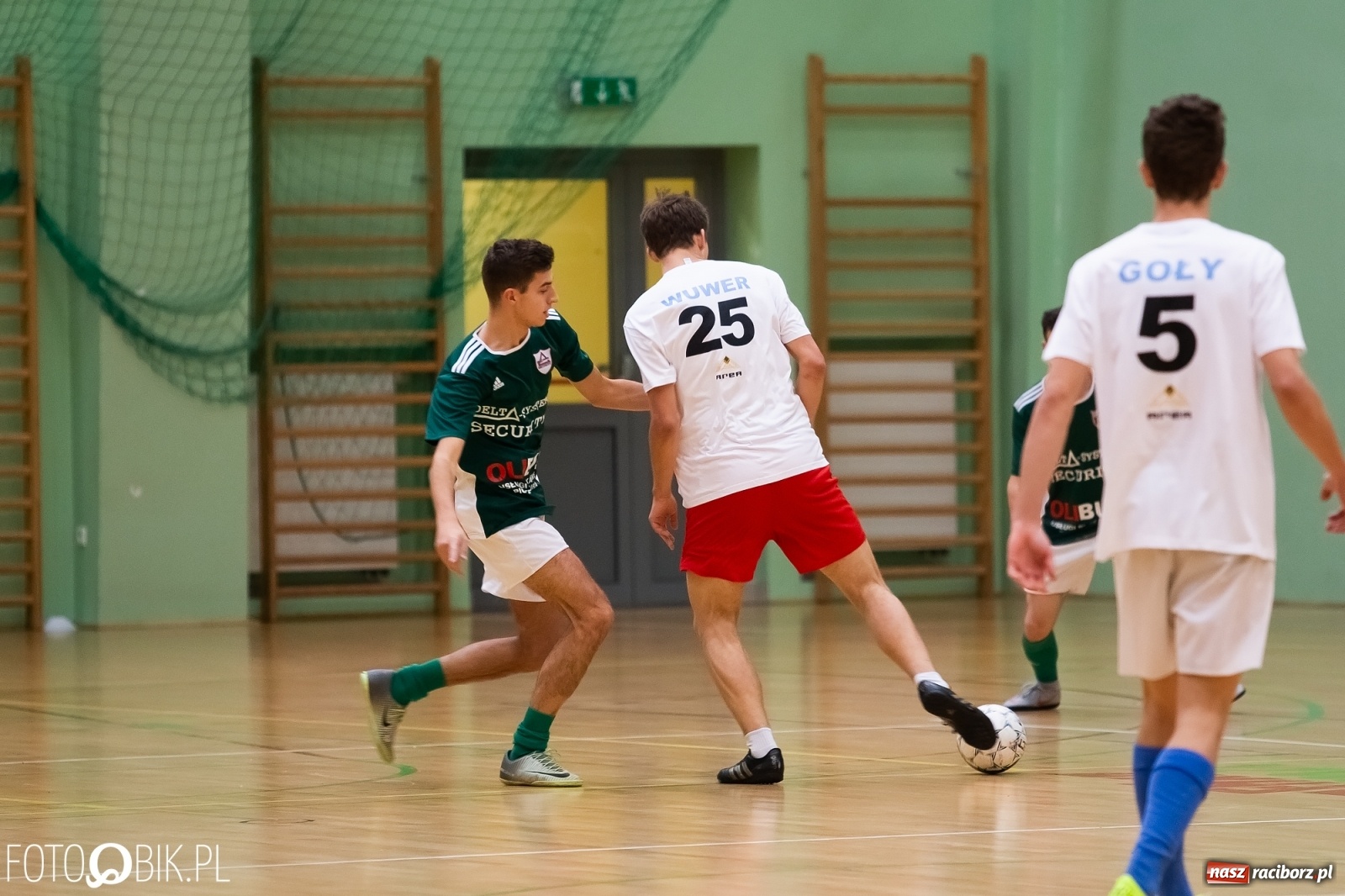 Zdjęcie w galerii na portalu naszraciborz.pl: Piłkarze halowi rozpoczęli sezon. Grad bramek na inaugurację wiadomości z regionu