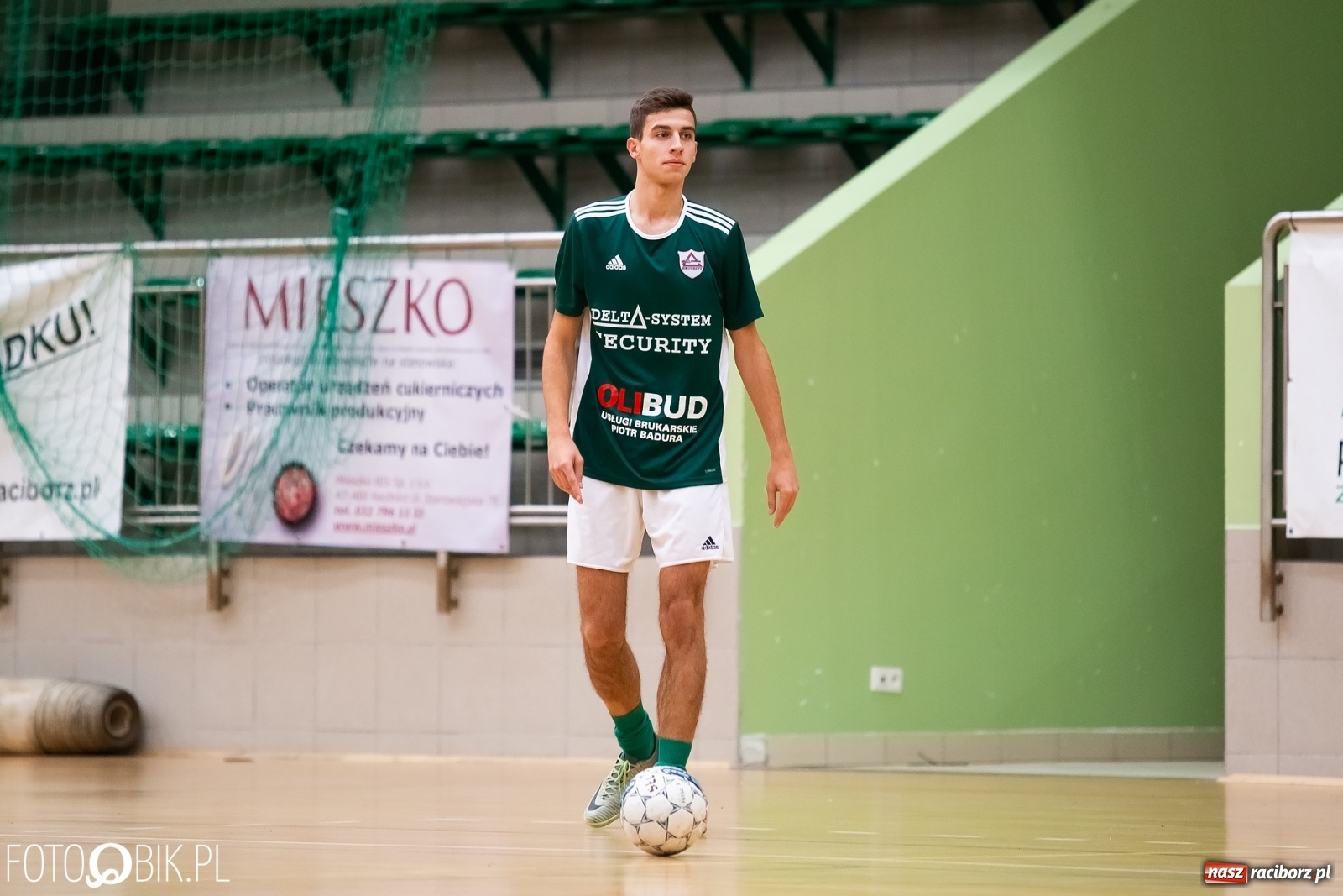 Zdjęcie w galerii na portalu naszraciborz.pl: Piłkarze halowi rozpoczęli sezon. Grad bramek na inaugurację wiadomości z regionu