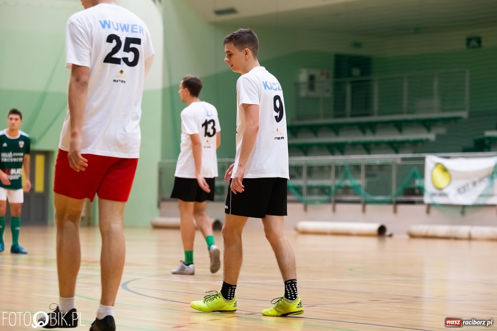 Zdjęcie w galerii na portalu naszraciborz.pl: Piłkarze halowi rozpoczęli sezon. Grad bramek na inaugurację wiadomości z regionu