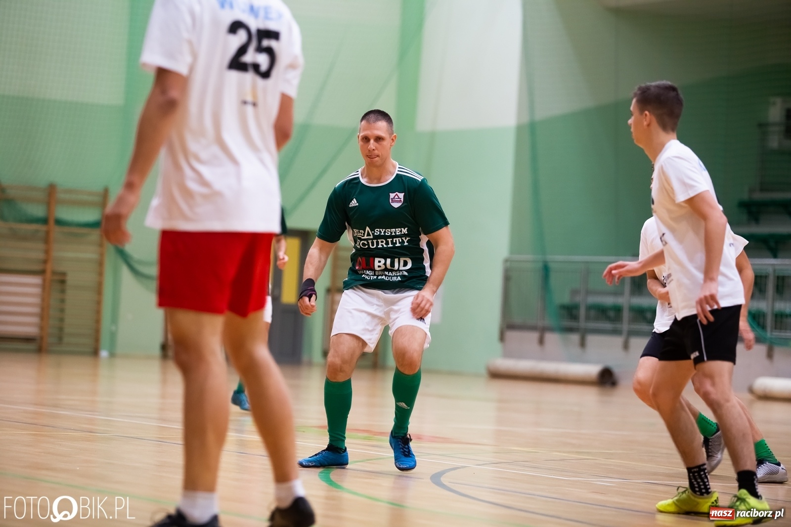 Zdjęcie w galerii na portalu naszraciborz.pl: Piłkarze halowi rozpoczęli sezon. Grad bramek na inaugurację wiadomości z regionu