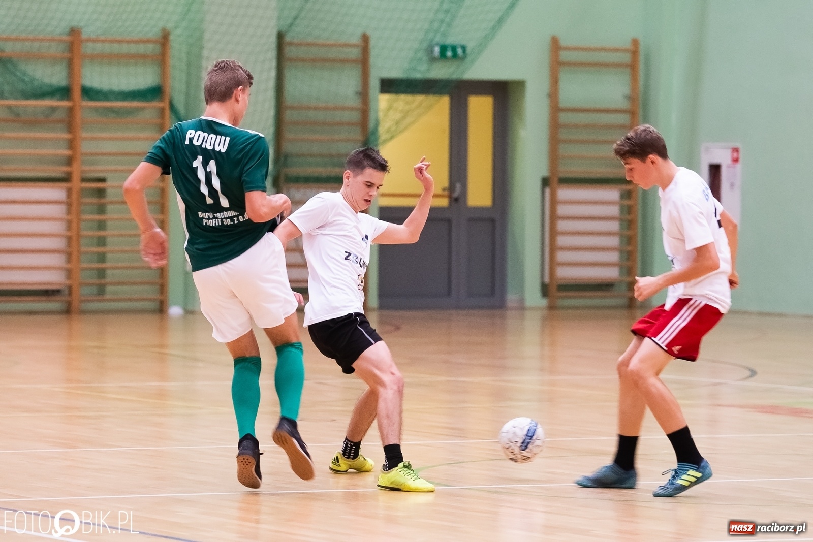 Zdjęcie w galerii na portalu naszraciborz.pl: Piłkarze halowi rozpoczęli sezon. Grad bramek na inaugurację wiadomości z regionu