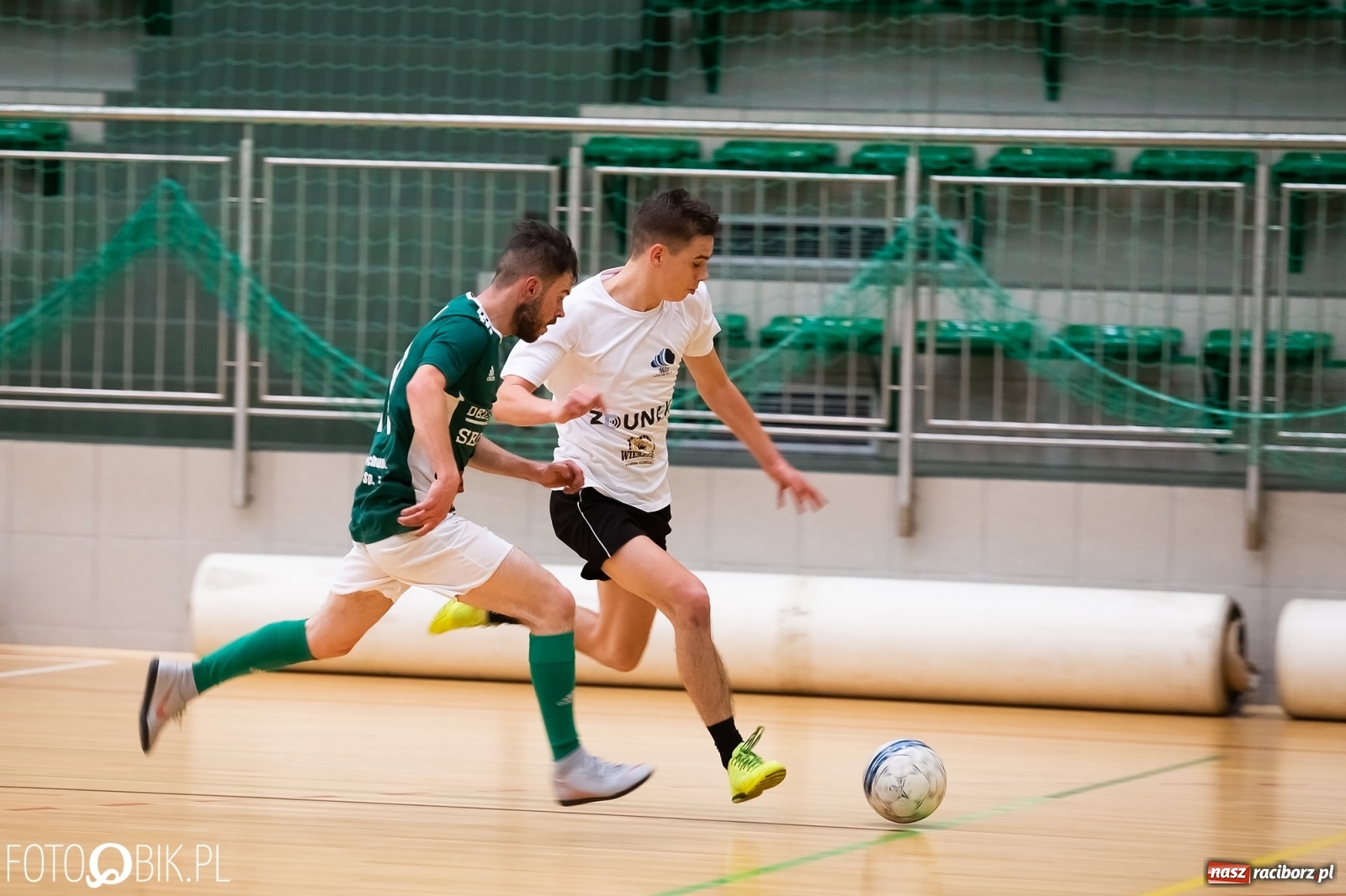 Zdjęcie w galerii na portalu naszraciborz.pl: Piłkarze halowi rozpoczęli sezon. Grad bramek na inaugurację wiadomości z regionu