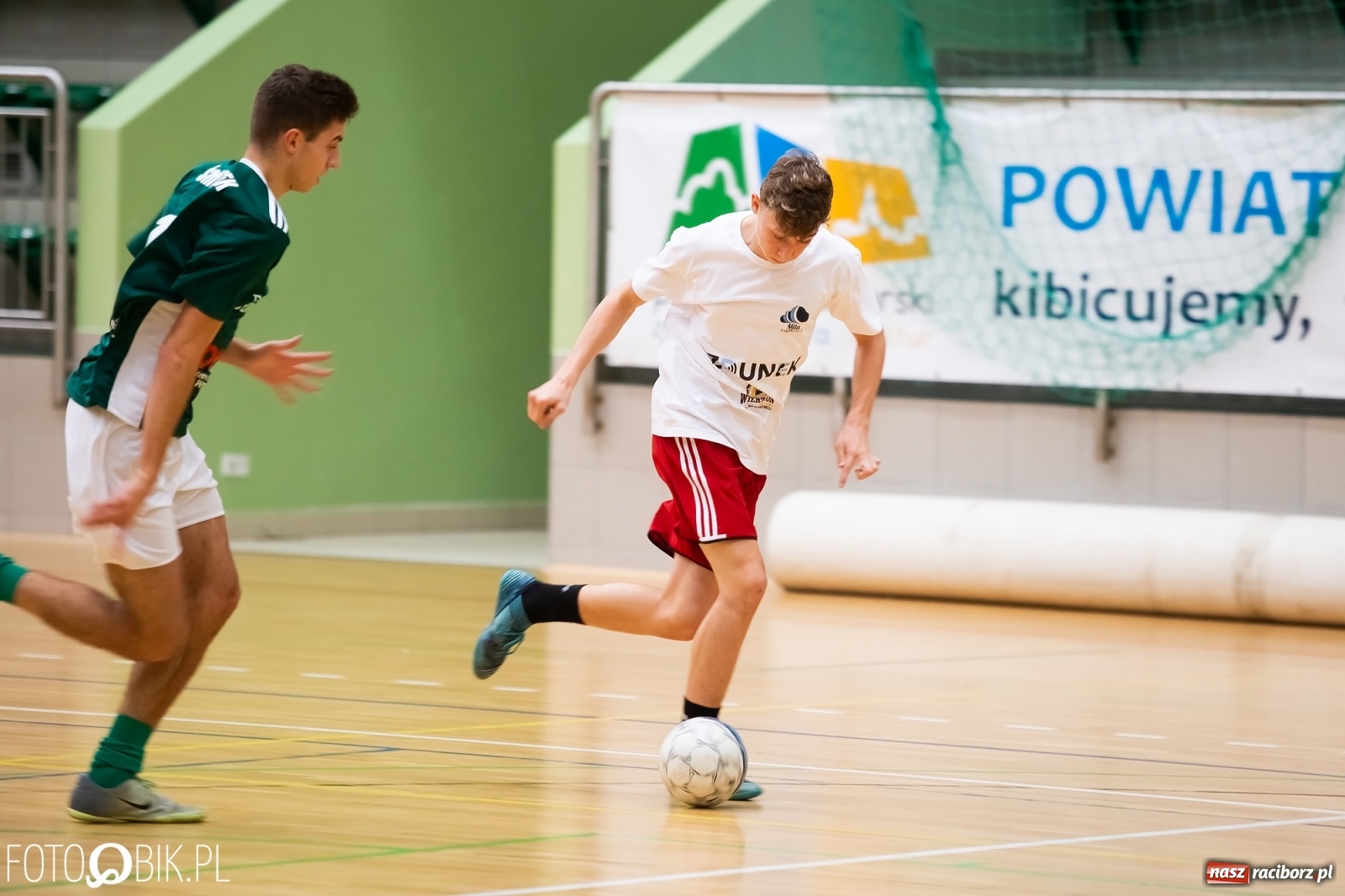 Zdjęcie w galerii na portalu naszraciborz.pl: Piłkarze halowi rozpoczęli sezon. Grad bramek na inaugurację wiadomości z regionu