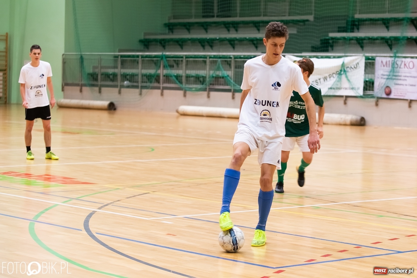 Zdjęcie w galerii na portalu naszraciborz.pl: Piłkarze halowi rozpoczęli sezon. Grad bramek na inaugurację wiadomości z regionu