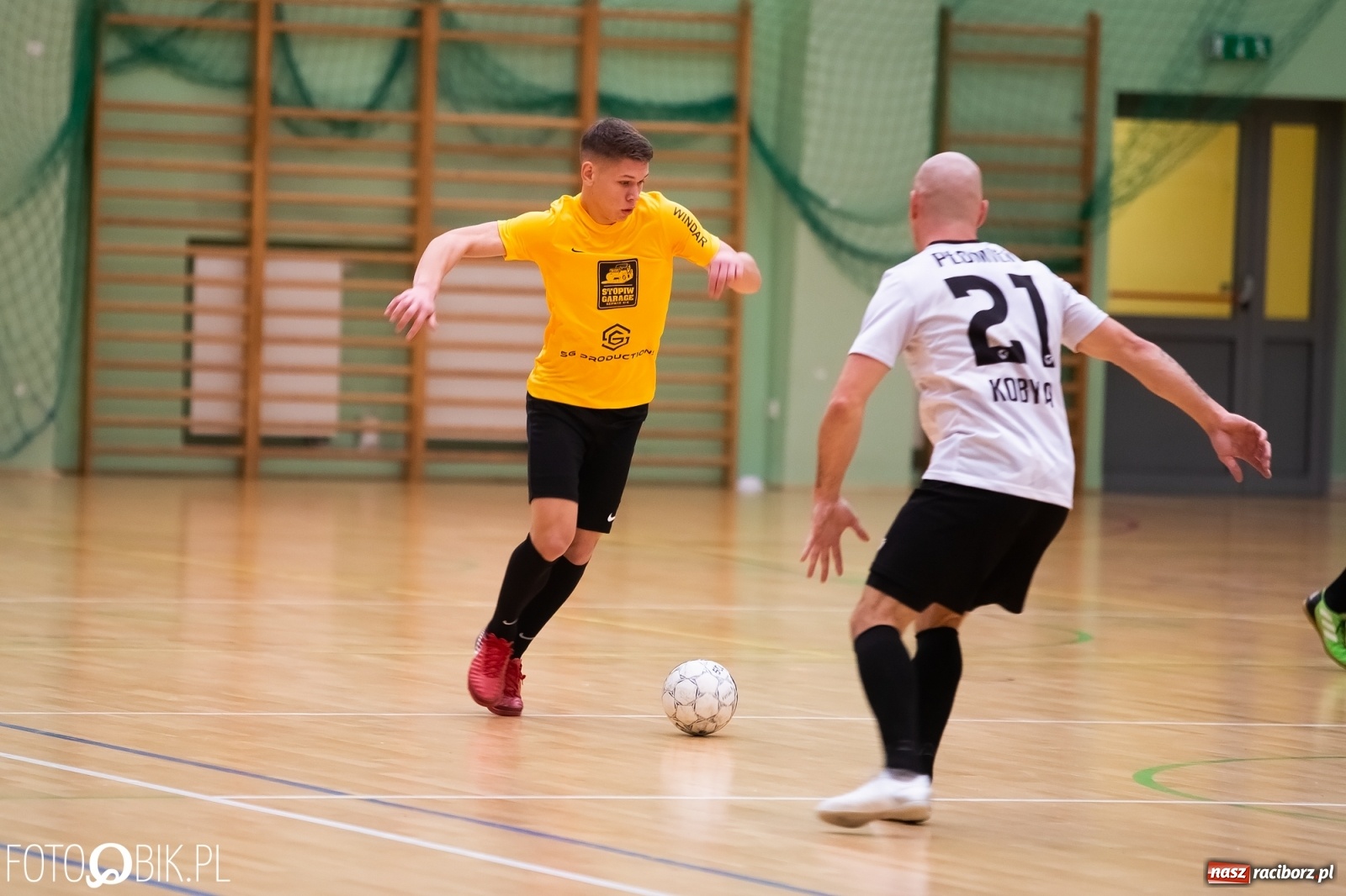 Zdjęcie w galerii na portalu naszraciborz.pl: Piłkarze halowi rozpoczęli sezon. Grad bramek na inaugurację wiadomości z regionu