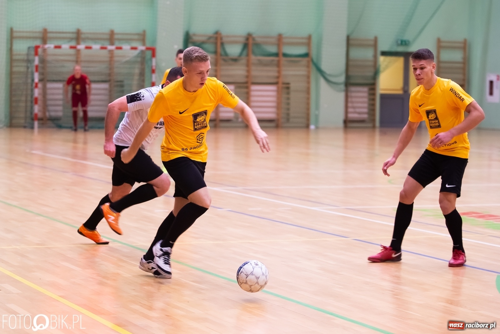 Zdjęcie w galerii na portalu naszraciborz.pl: Piłkarze halowi rozpoczęli sezon. Grad bramek na inaugurację wiadomości z regionu