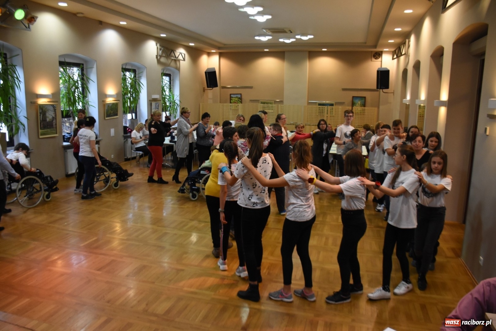 Zdjęcie w galerii na portalu naszraciborz.pl: Dzieci dzieciom. 25 lat integracji w Tworkowie  wiadomości z regionu