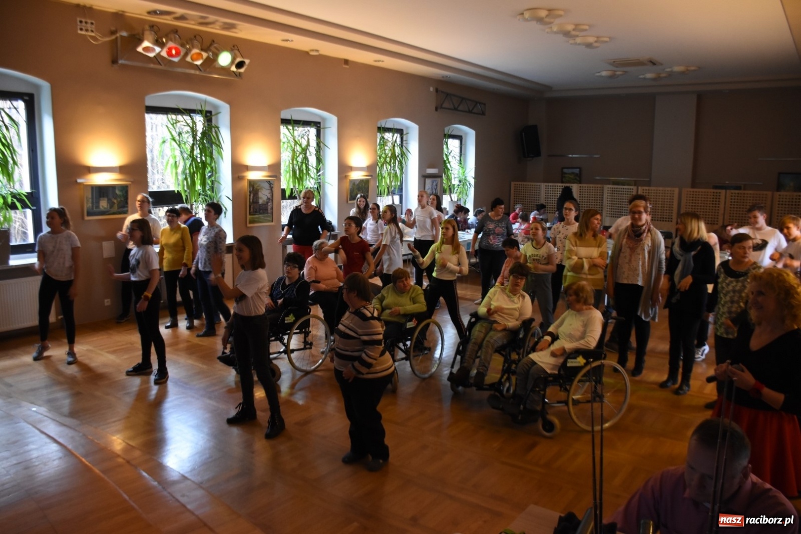 Zdjęcie w galerii na portalu naszraciborz.pl: Dzieci dzieciom. 25 lat integracji w Tworkowie  wiadomości z regionu