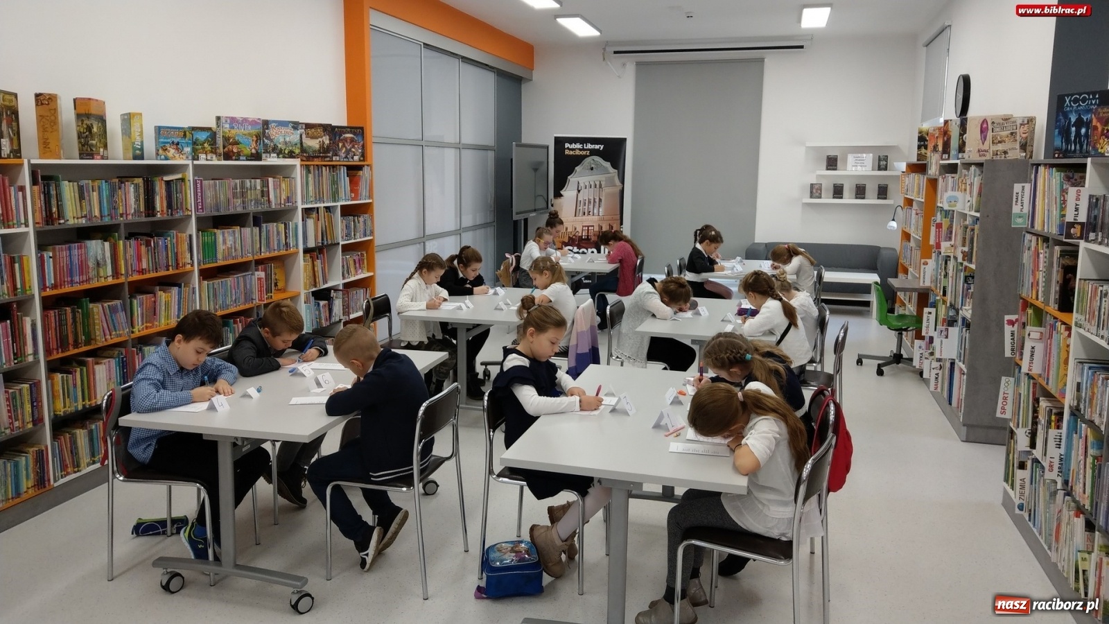 Zdjęcie w galerii na portalu naszraciborz.pl: Poznaliśmy powiatowego Mistrza Kaligrafii wiadomości z regionu