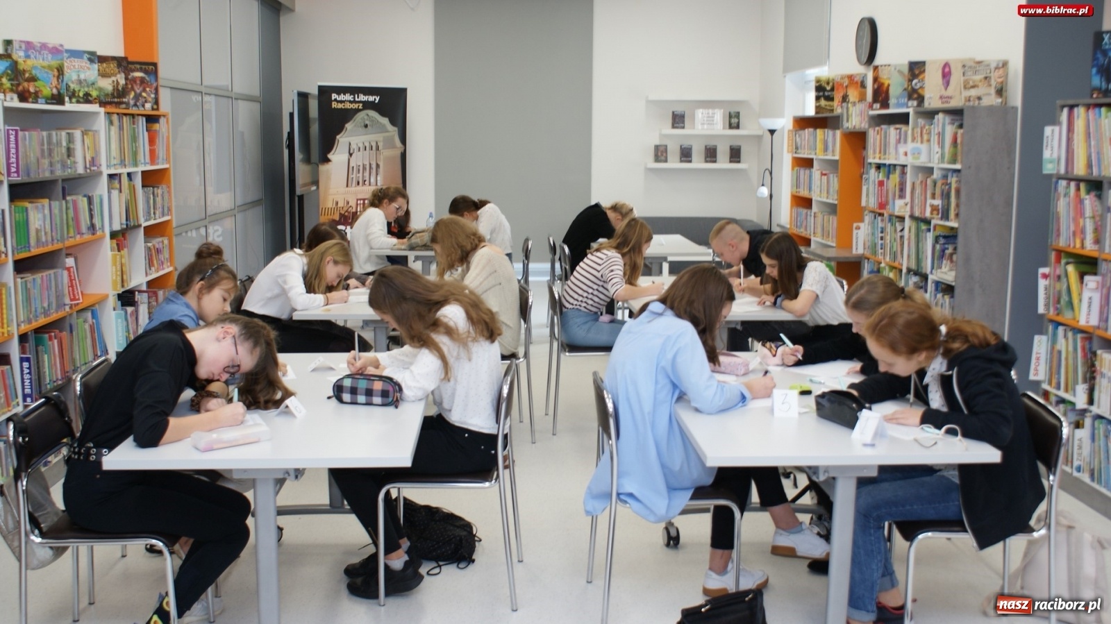 Zdjęcie w galerii na portalu naszraciborz.pl: Poznaliśmy powiatowego Mistrza Kaligrafii wiadomości z regionu