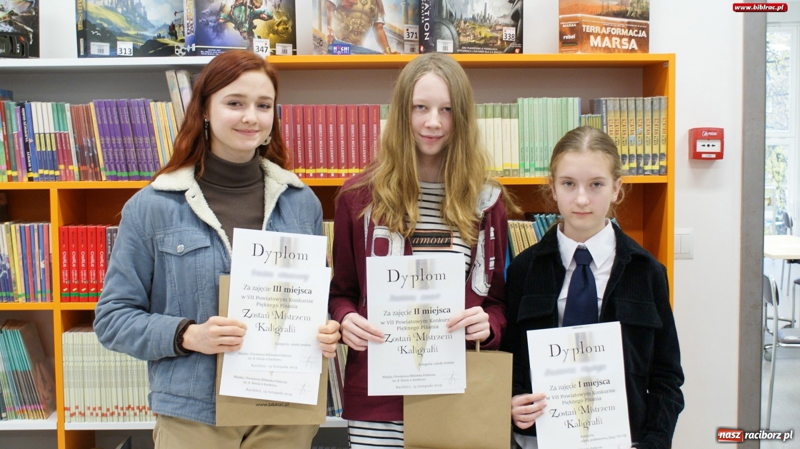 Zdjęcie w galerii na portalu naszraciborz.pl: Poznaliśmy powiatowego Mistrza Kaligrafii wiadomości z regionu