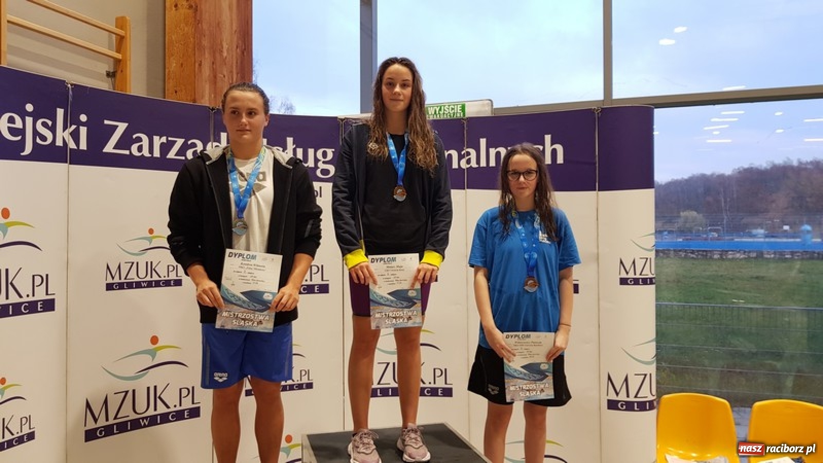 Zdjęcie w galerii na portalu naszraciborz.pl: Medalowe żniwa pływaków ZSOMS wiadomości z regionu