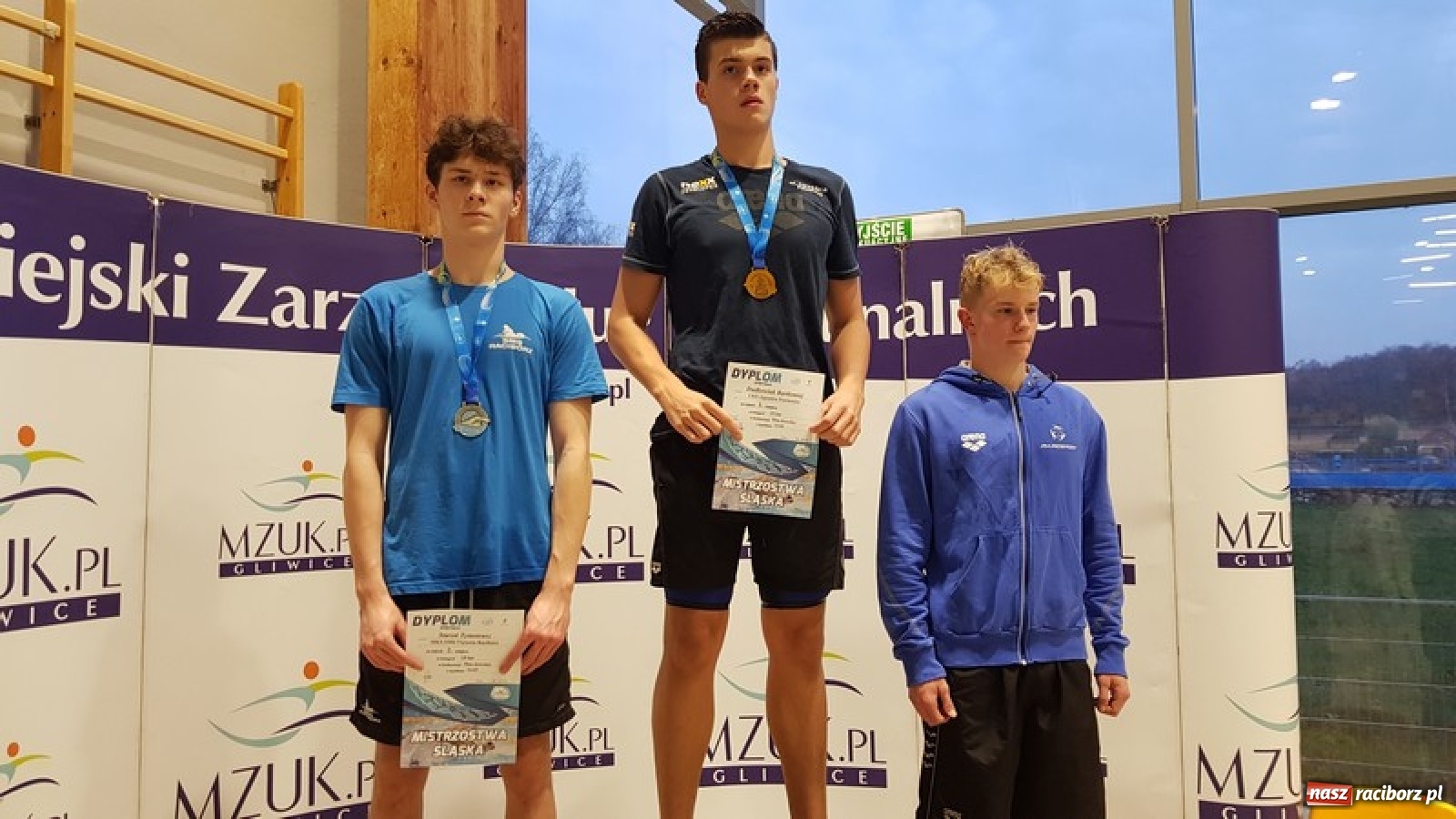 Zdjęcie w galerii na portalu naszraciborz.pl: Medalowe żniwa pływaków ZSOMS wiadomości z regionu