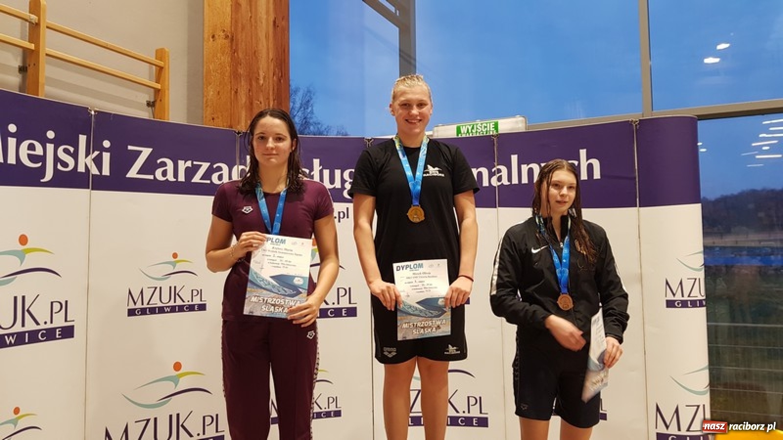 Zdjęcie w galerii na portalu naszraciborz.pl: Medalowe żniwa pływaków ZSOMS wiadomości z regionu