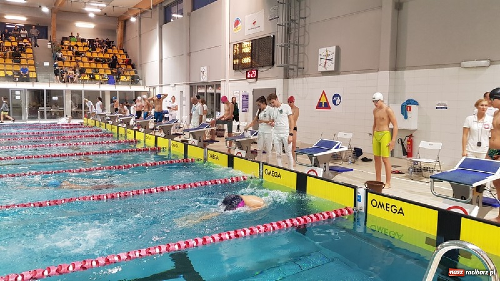 Zdjęcie w galerii na portalu naszraciborz.pl: Medalowe żniwa pływaków ZSOMS wiadomości z regionu